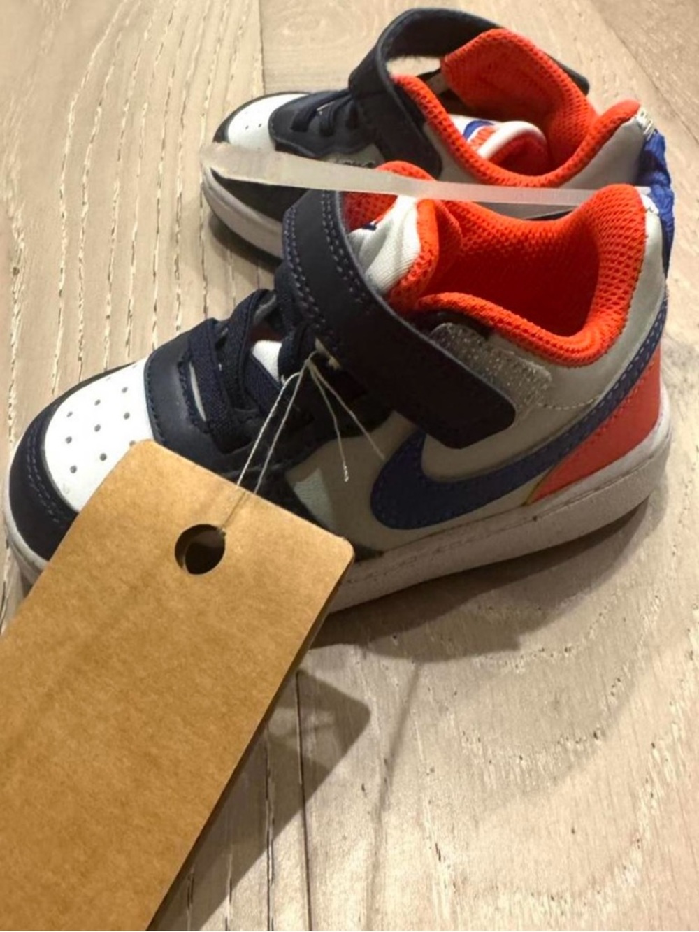 Nike court borough size 7T white blue orange NWT